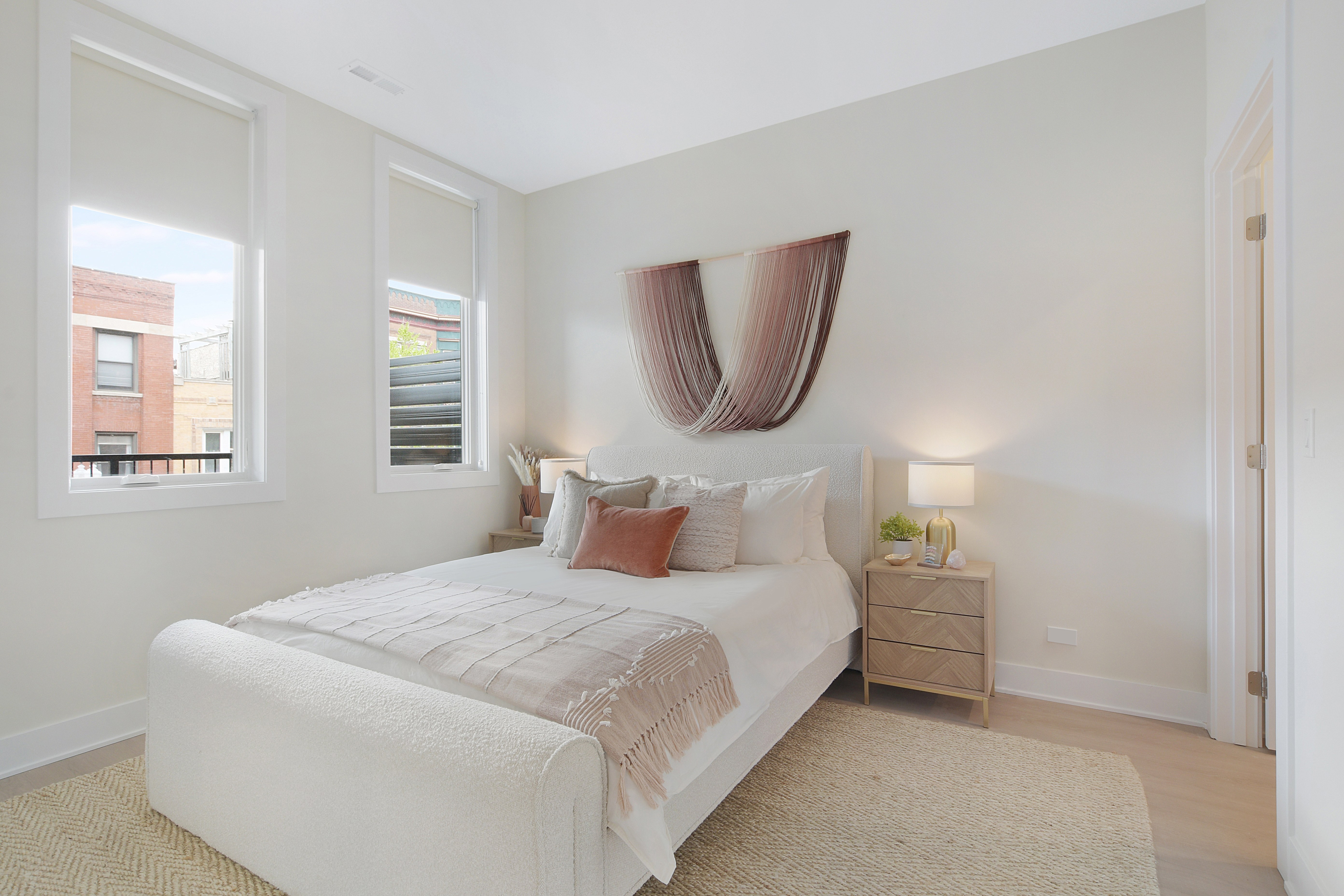 Belfield 3924 N. Lincoln Ave., Chicago, IL 60613 Irving Park - Leasing by Cross Street