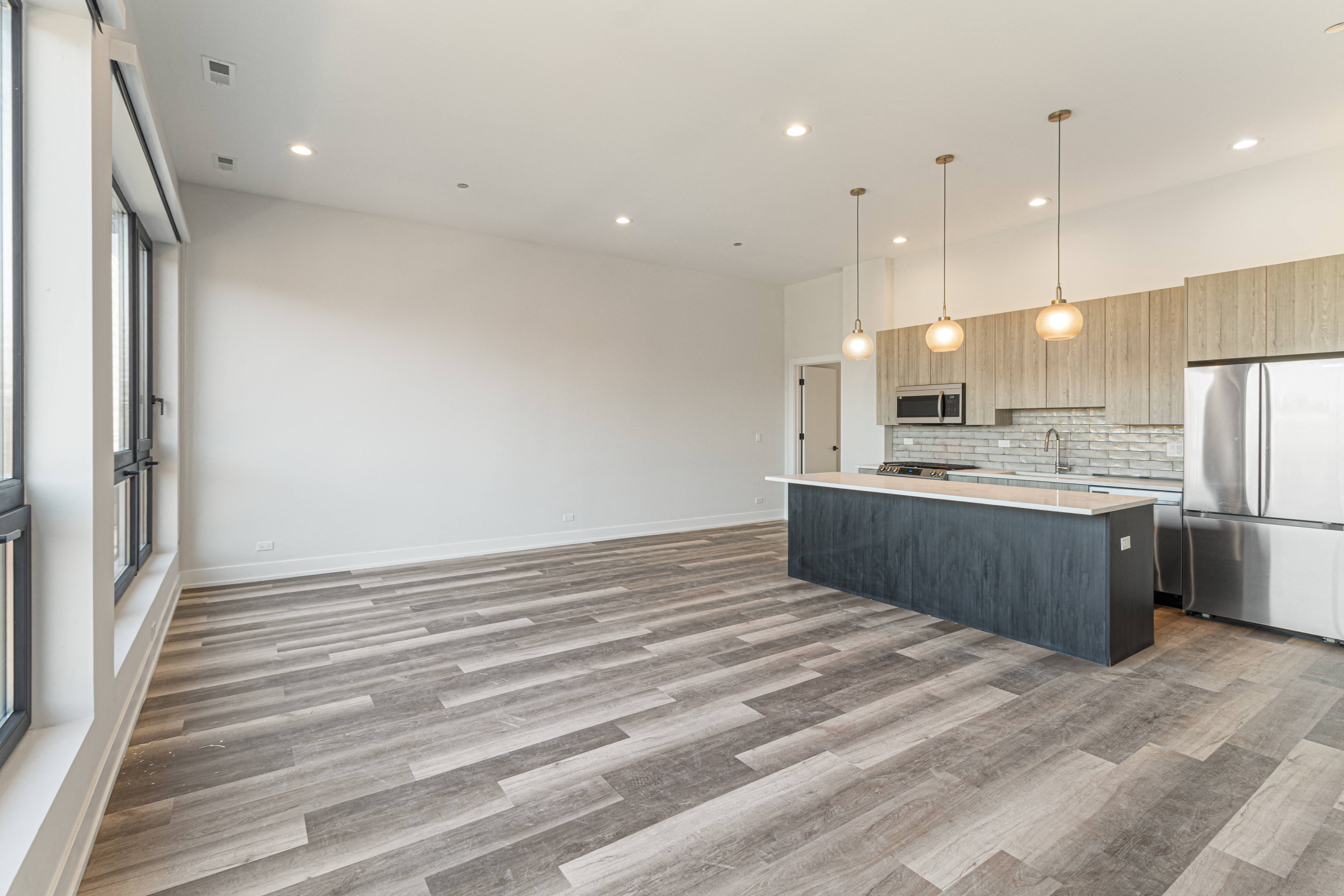 2317 N Clark 2317 N. Clark St., Chicago, IL 60614 Lincoln Park - Leasing by Cross Street