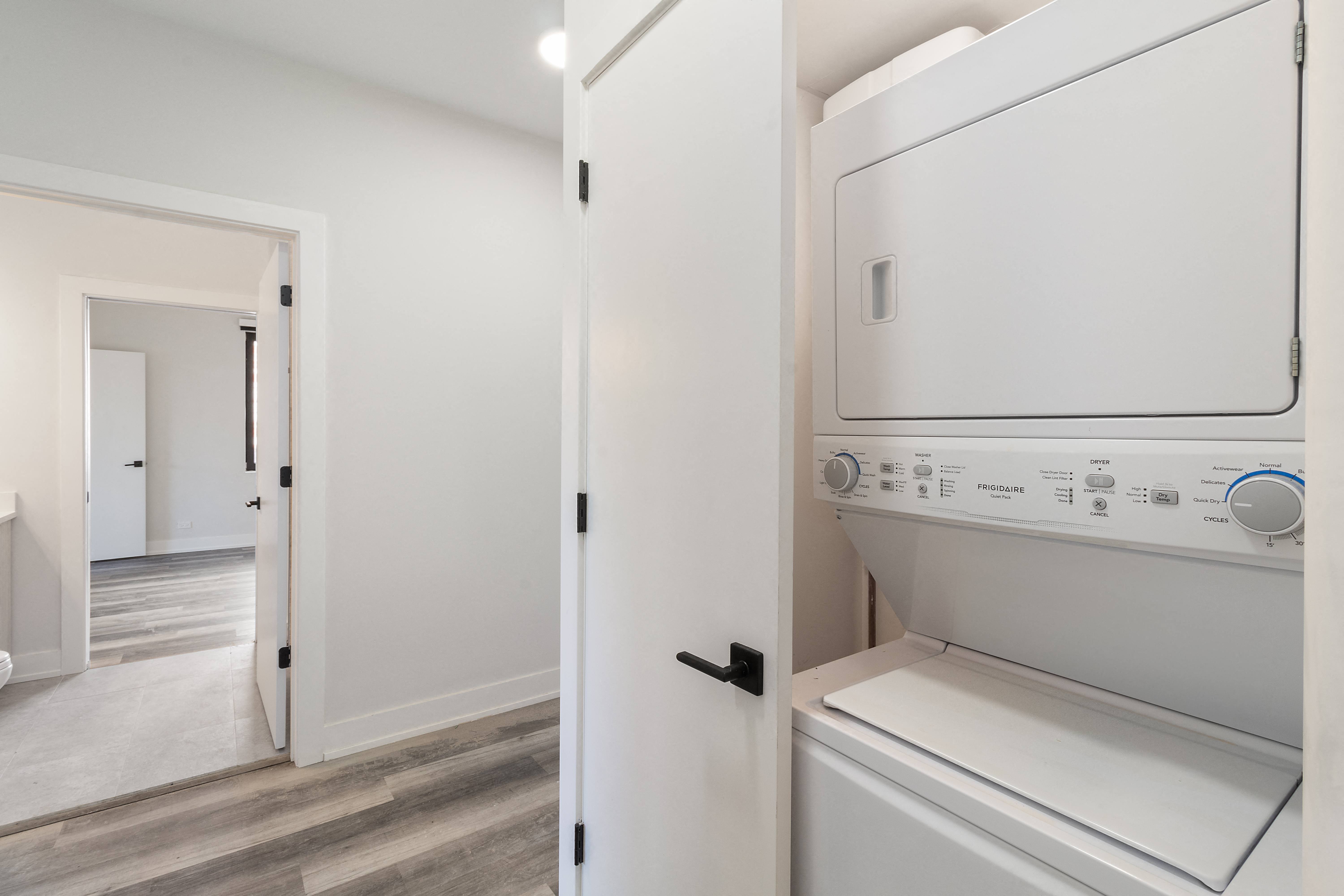 2317 N Clark 2317 N. Clark St., Chicago, IL 60614 Lincoln Park - Leasing by Cross Street