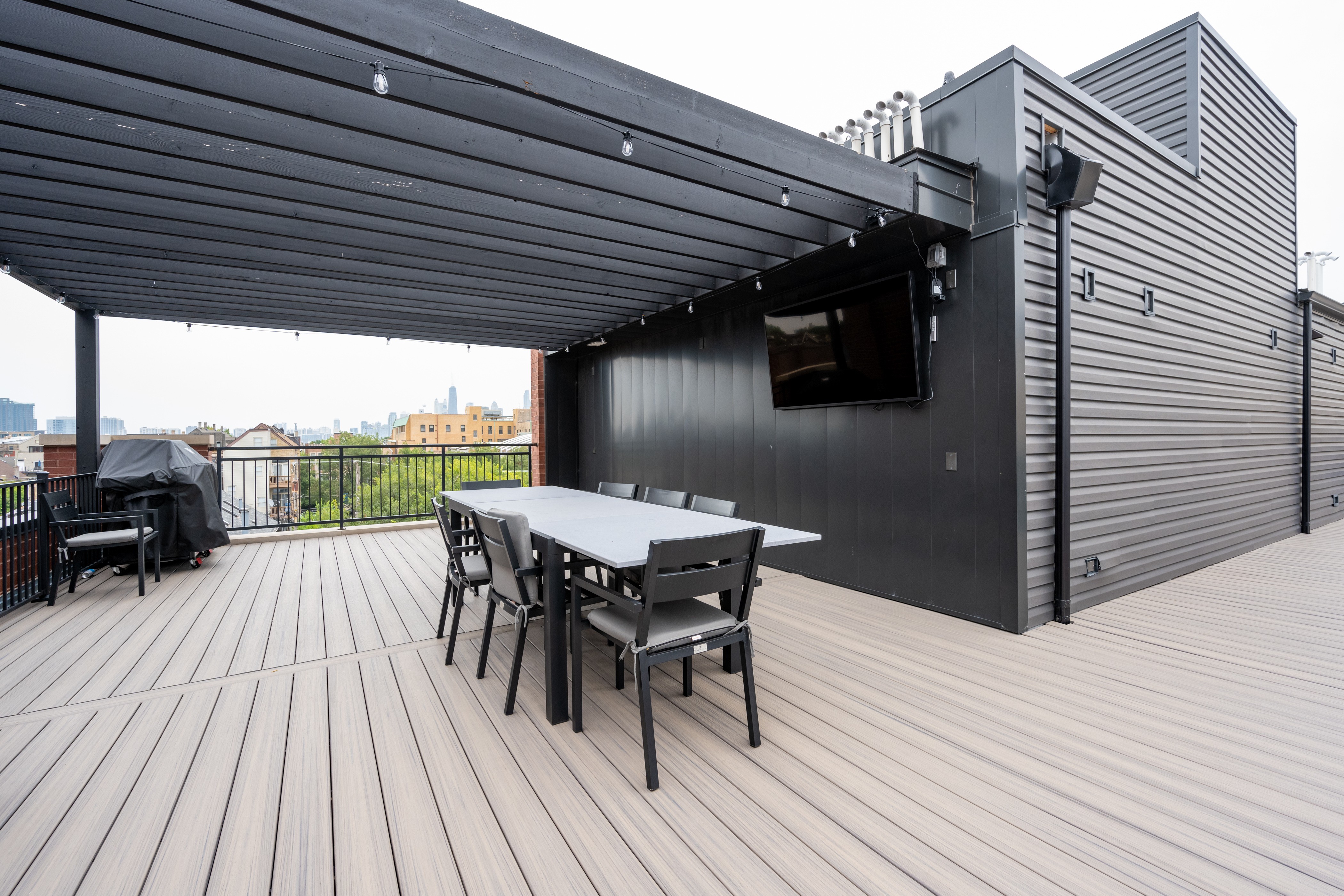 1220 N Bosworth Ave 1220 N Bosworth Ave, Chicago, IL 60642 Noble Square - Leasing by Cross Street