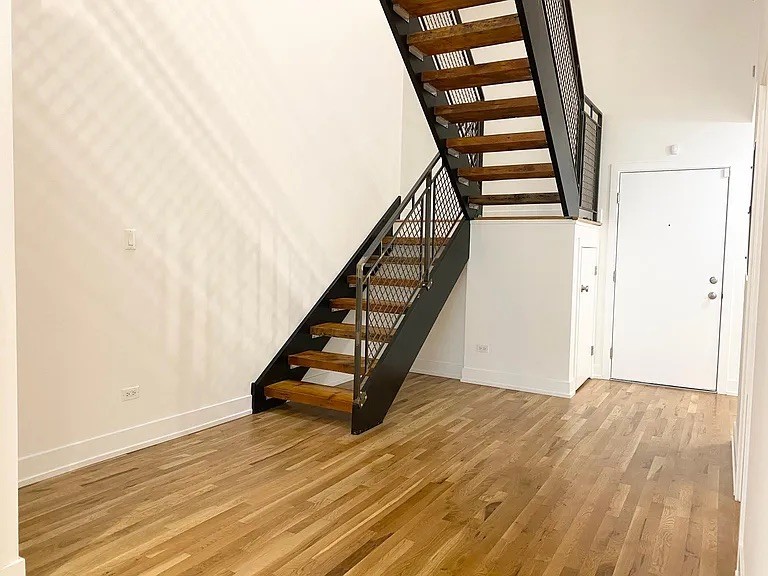 1348 N. Milwaukee Ave. 1348 N. Milwaukee Ave., Chicago 60622 Wicker Park - Leasing by Cross Street