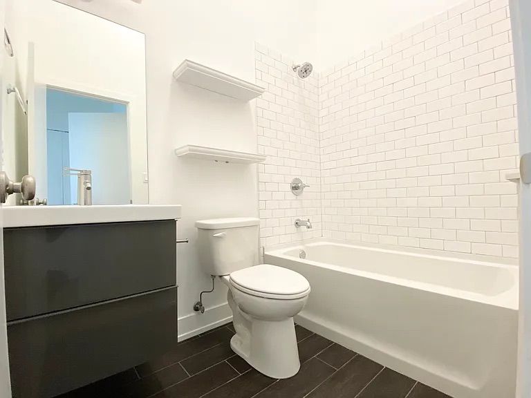 1348 N. Milwaukee Ave. 1348 N. Milwaukee Ave., Chicago 60622 Wicker Park - Leasing by Cross Street