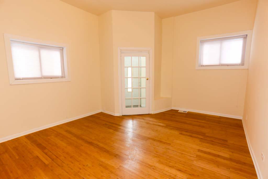 1009-11 N. Rockwell St. / 2558 W. Augusta Blvd. 1009-11 N. Rockwell St., Chicago, IL 60622 West Town - Leasing by Cross Street