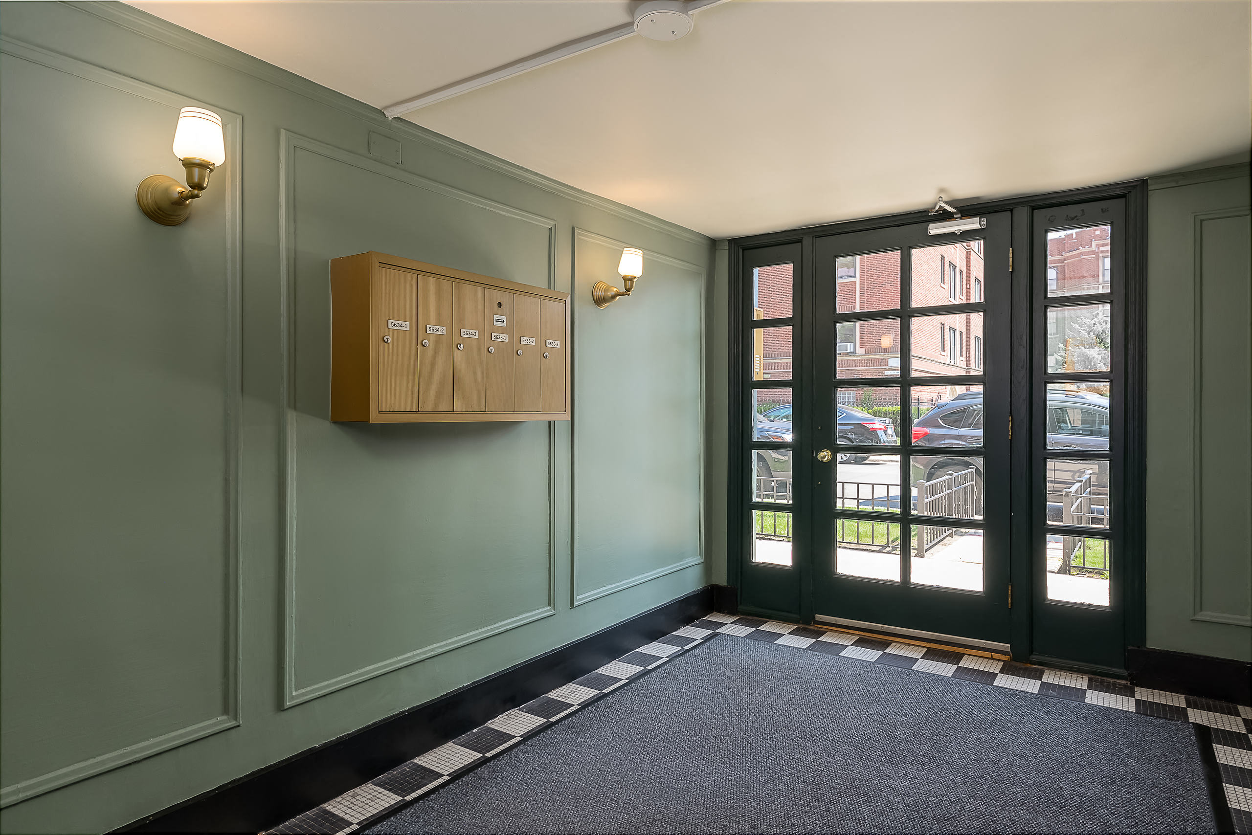 5634-42 N. Magnolia Ave. / 5653-55 N. Ridge Ave. 5634-42 N. Magnolia Ave., Chicago, IL 60640 Edgewater - Leasing by Cross Street