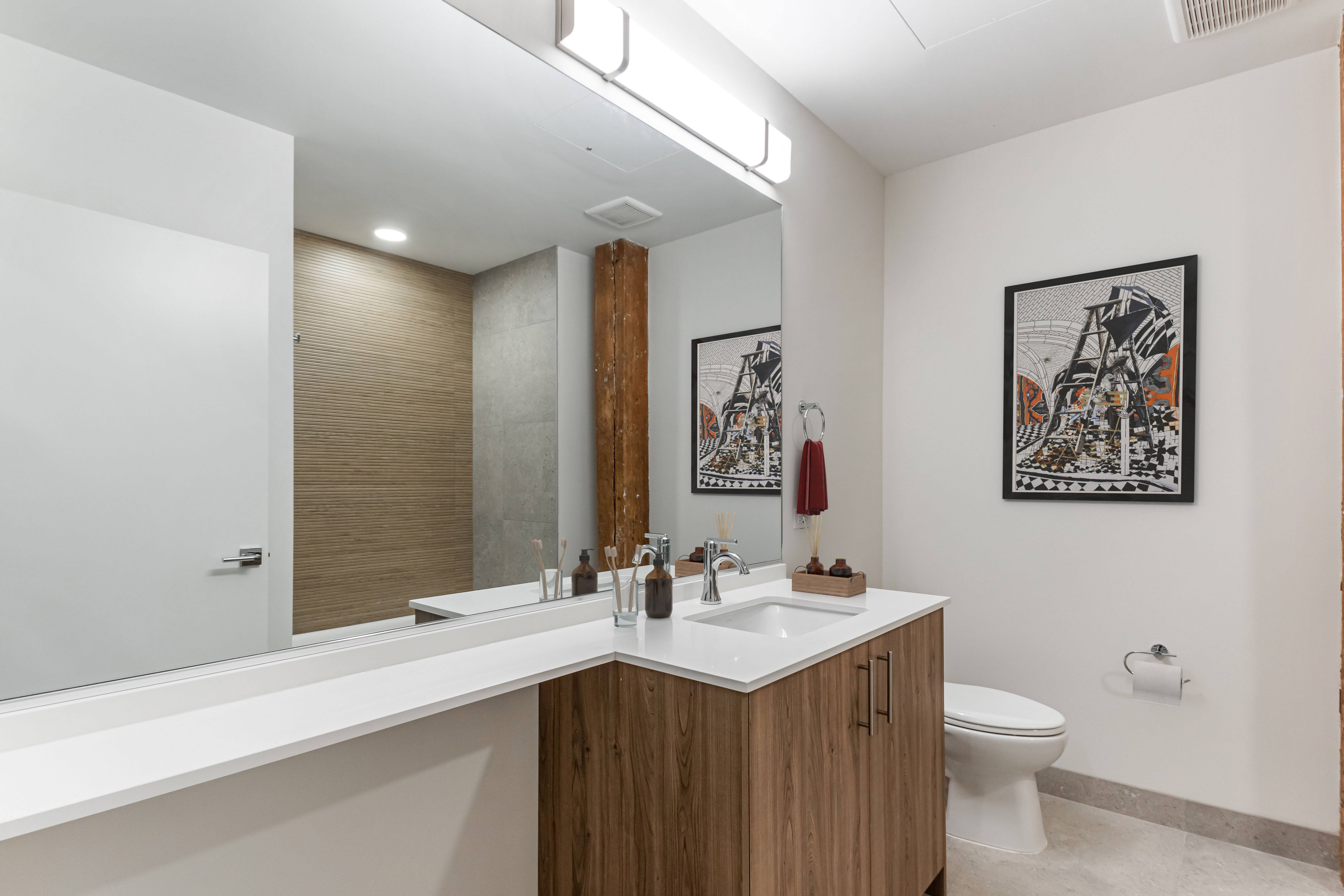 Lofts at Avenir 1040 W Huron, Chicago, IL 60642 - Leasing by Cross Street