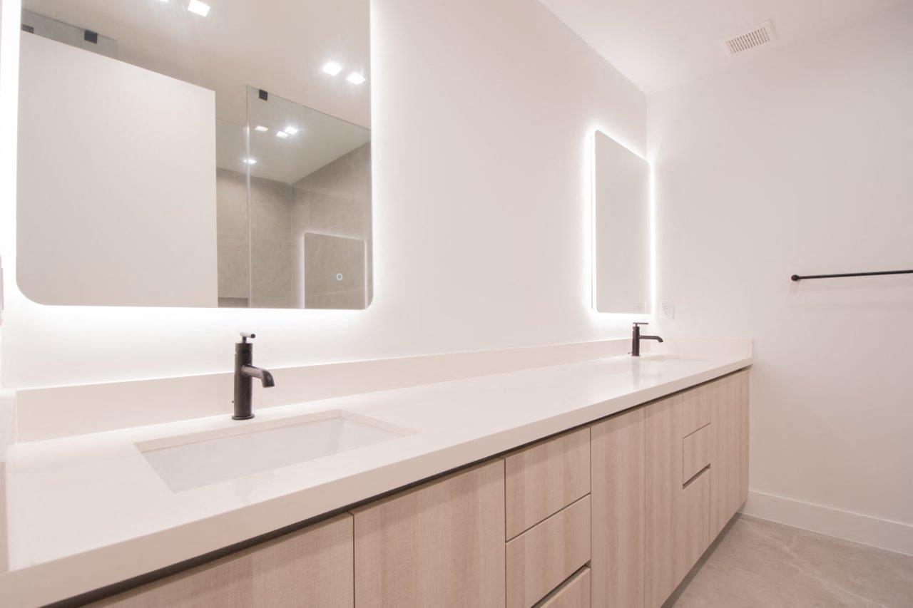 Zoom Gallery Somi Townhomes property Image #16