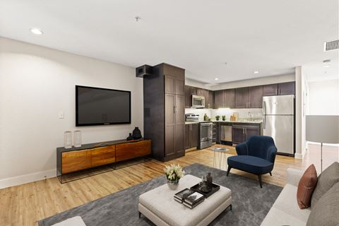 the preserve at ballantyne commons living room and kitchen