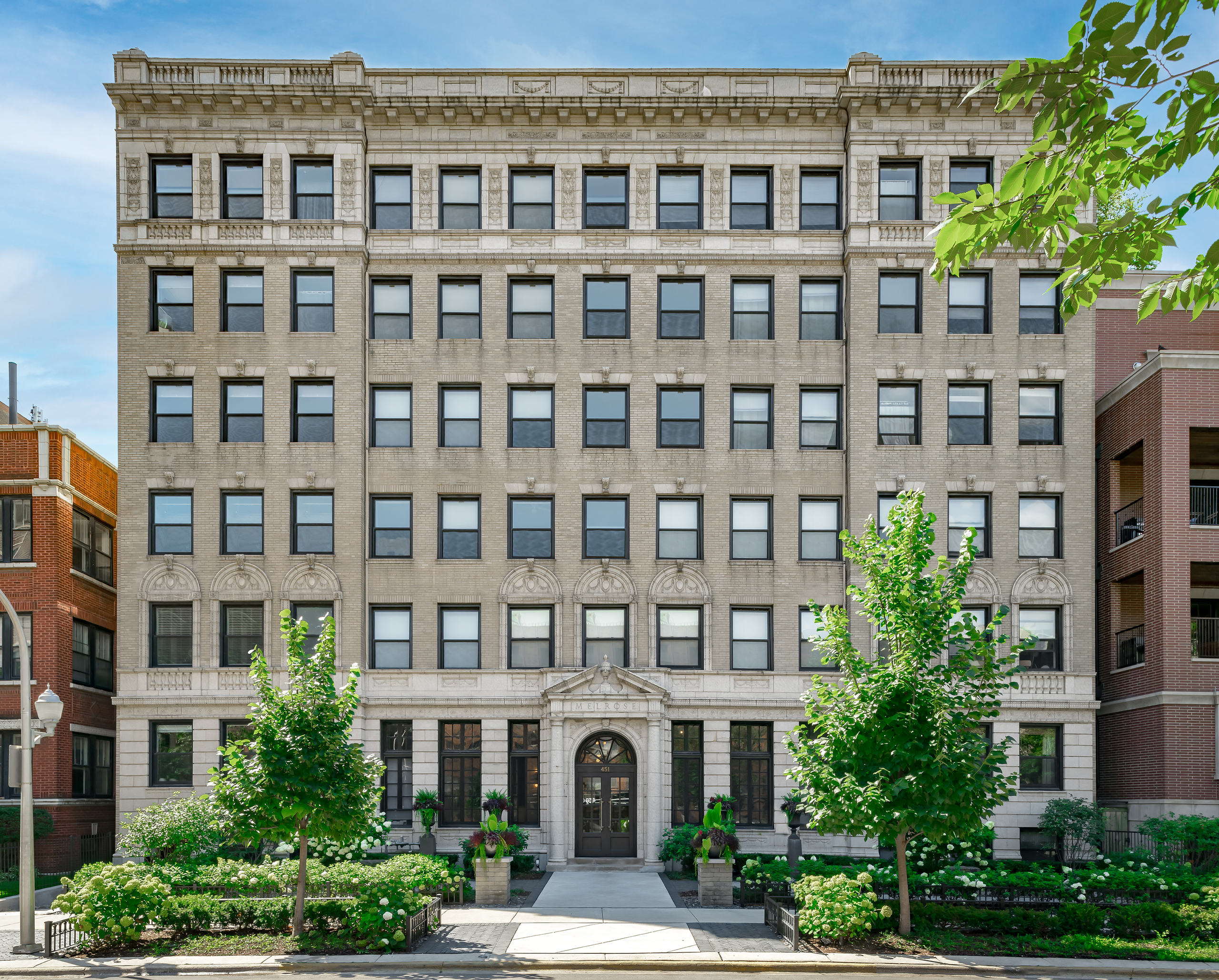 451 W Melrose St 451 W Melrose St, Chicago, IL 60657