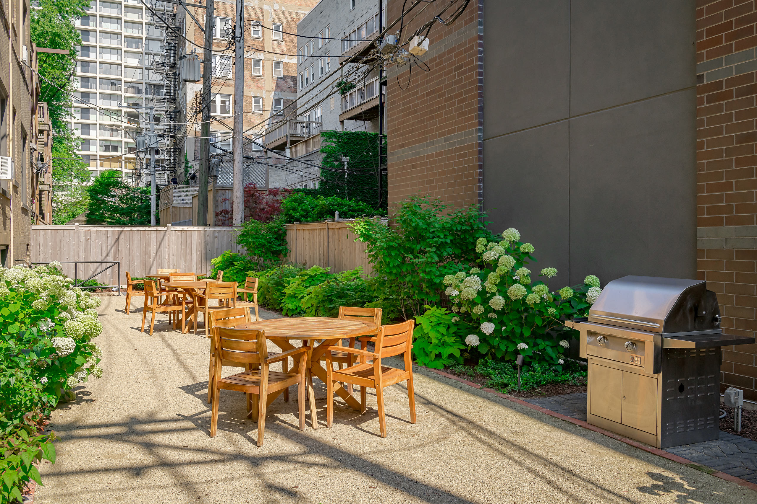 451 W Melrose St 451 W Melrose St, Chicago, IL 60657