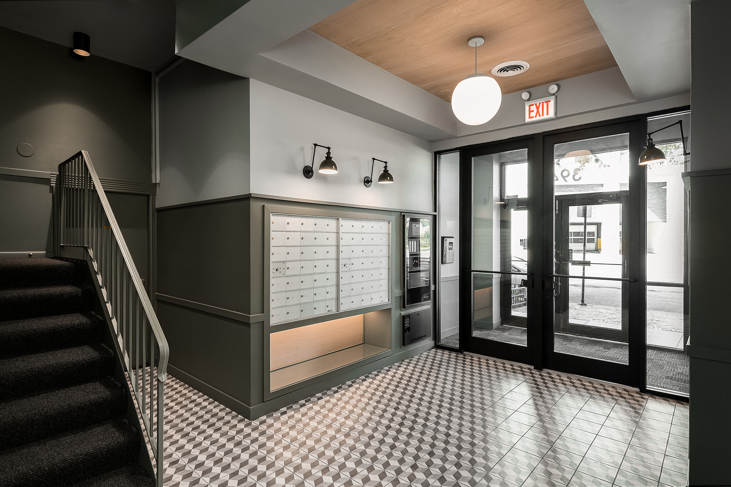 3941 N. Pine Grove Ave. 3941 N. Pine Grove Ave., Chicago, IL 60613 Lake View East - Leasing by Cross Street
