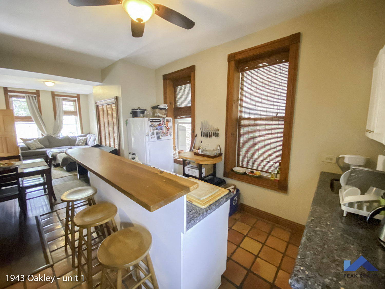1943 N. Oakley Ave. 1943 N. Oakley Ave., Chicago, IL 60647 Bucktown - Leasing by Cross Street