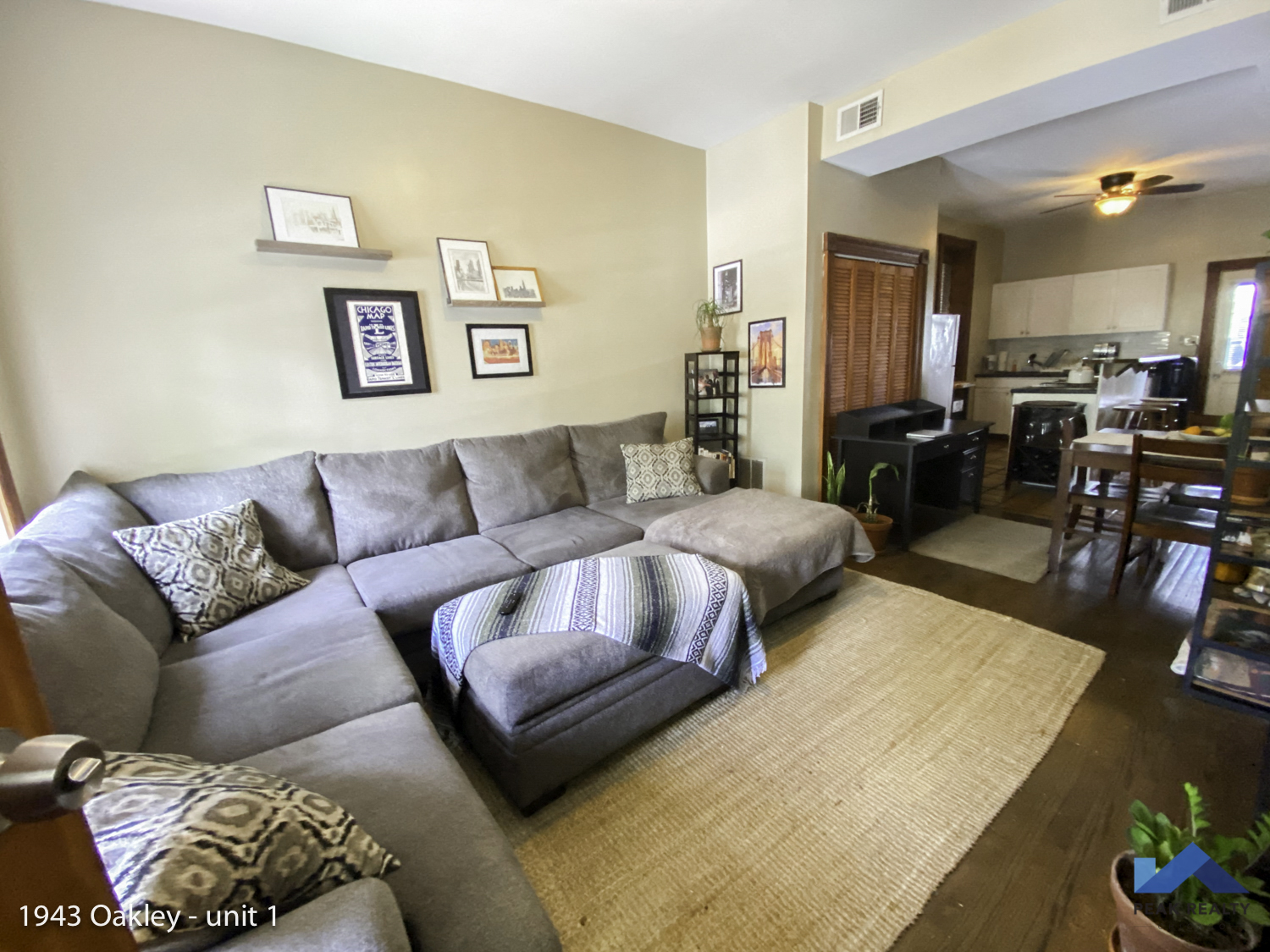 1943 N. Oakley Ave. 1943 N. Oakley Ave., Chicago, IL 60647 Bucktown - Leasing by Cross Street