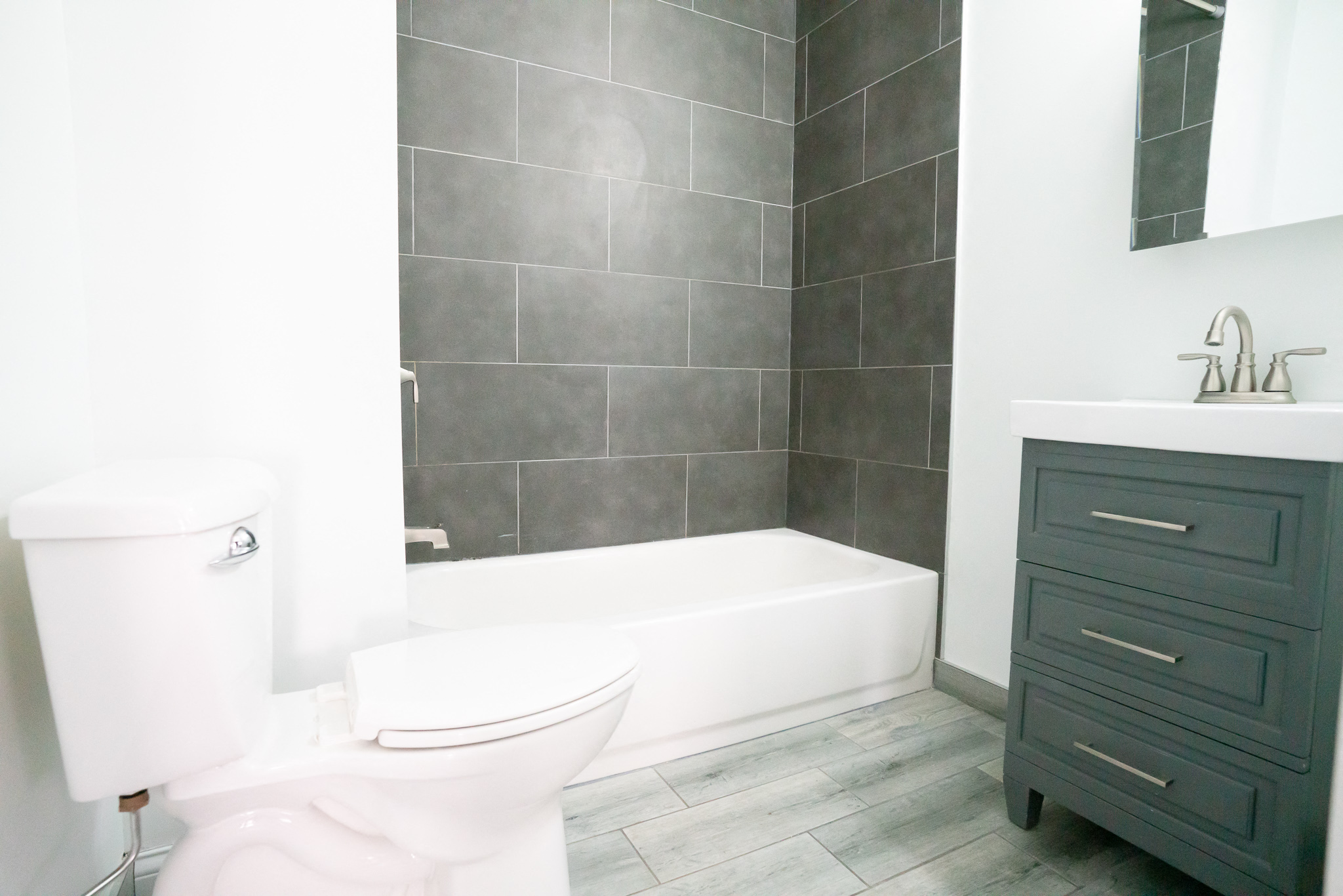 868 N. Marshfield Ave. 868 N. Marshfield Ave., Chicago, IL 60622 West Town - Leasing by Cross Street