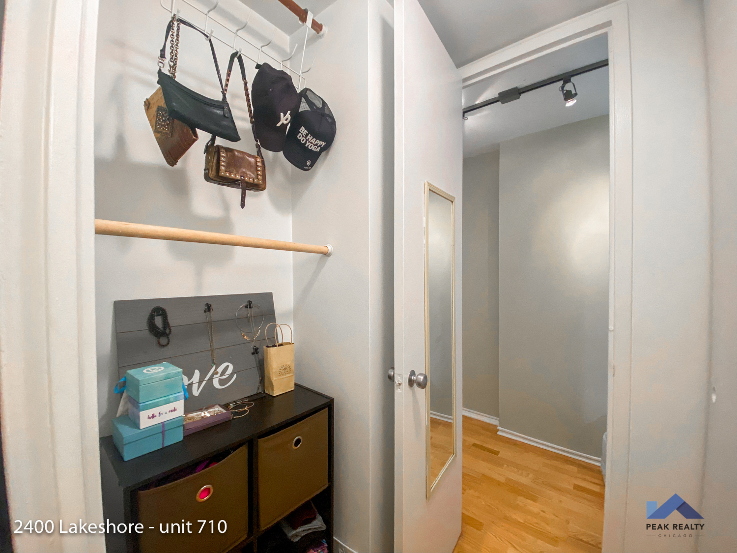 2400 N. Lakeview Ave. Unit 710 2400 N. Lakeview Ave., Chicago, IL 60614 Lincoln Park - Leasing by Cross Street