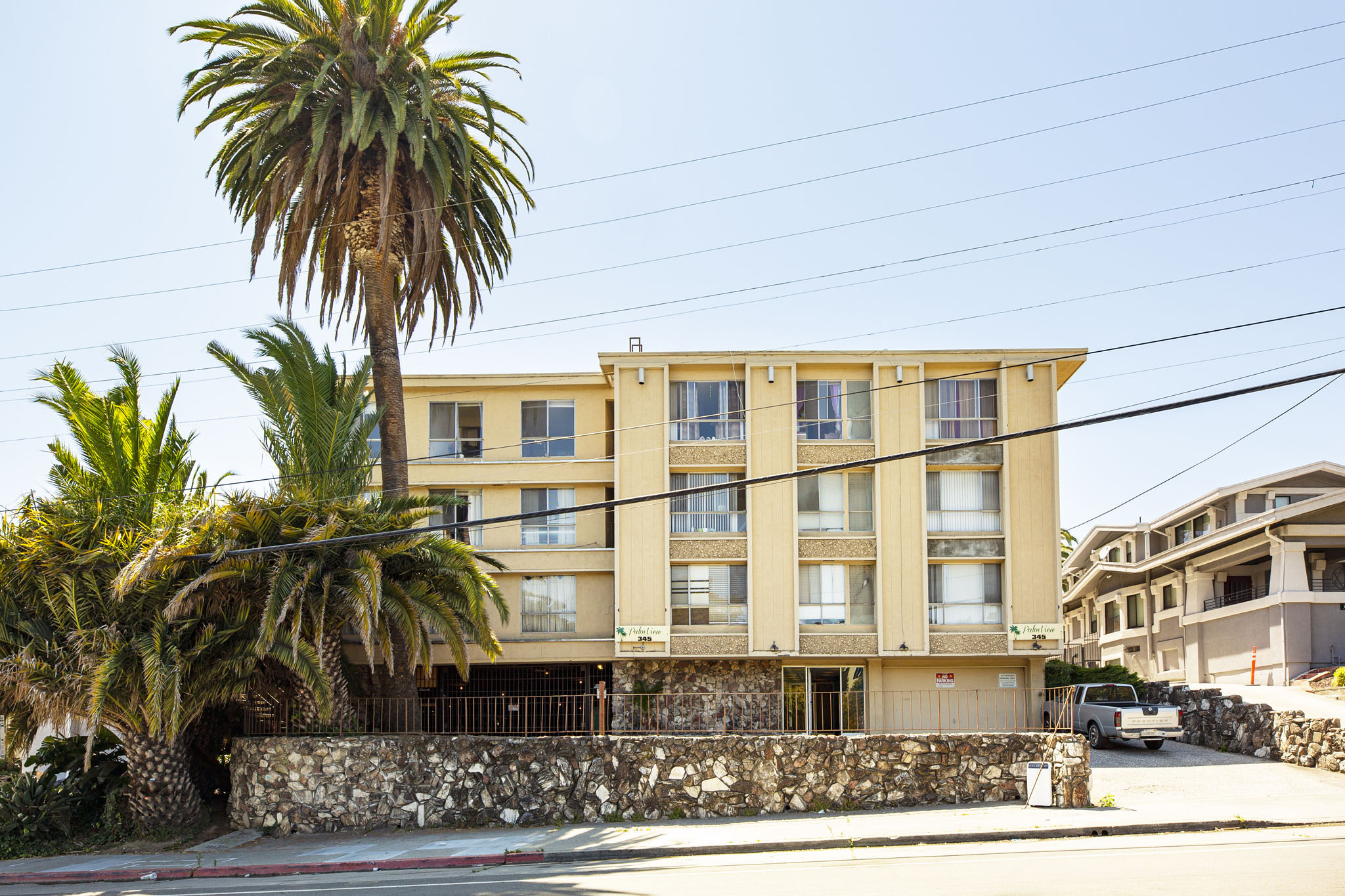 345 MacArthur #301 Gallery Image #13