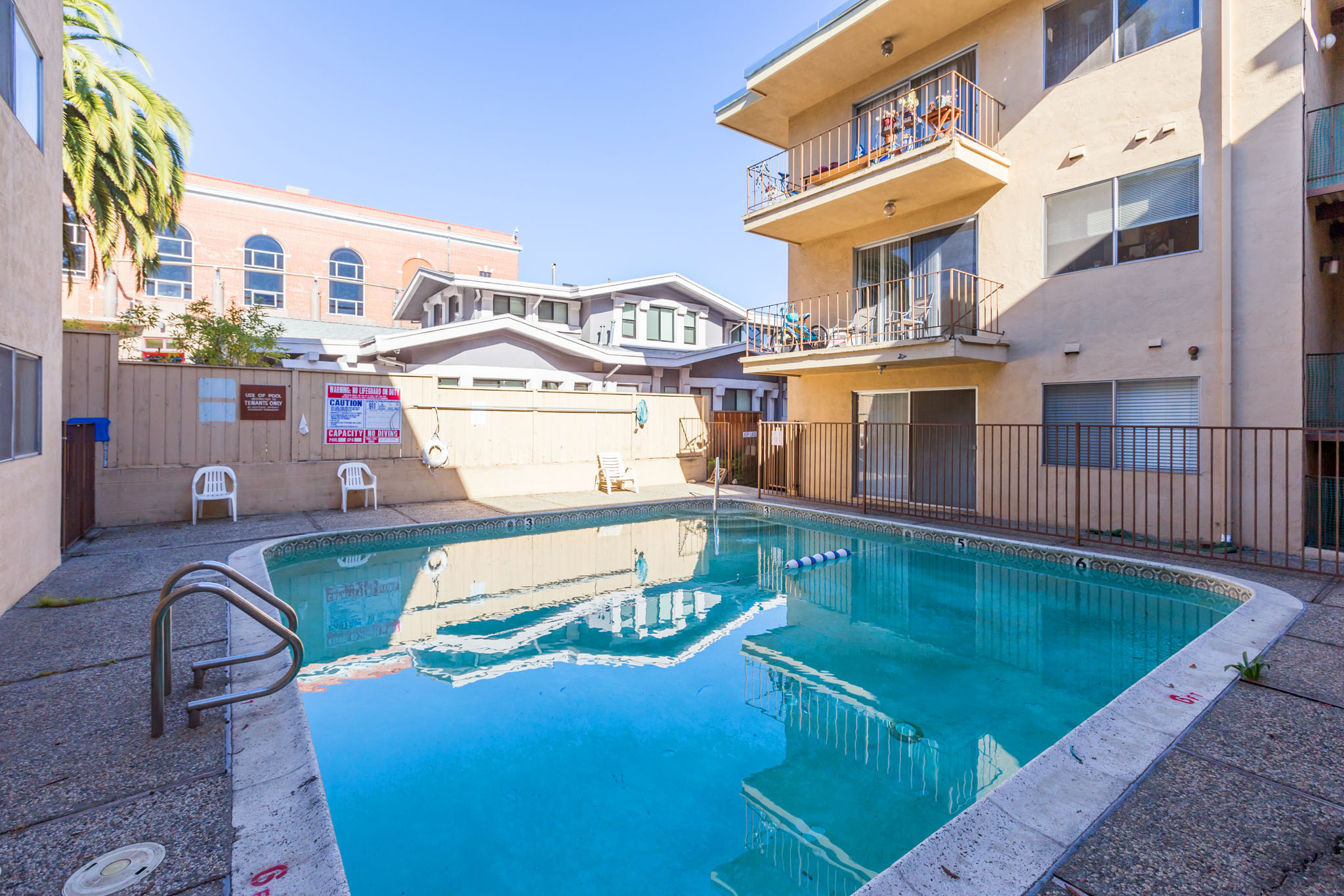 345 MacArthur #301 Gallery Image #15