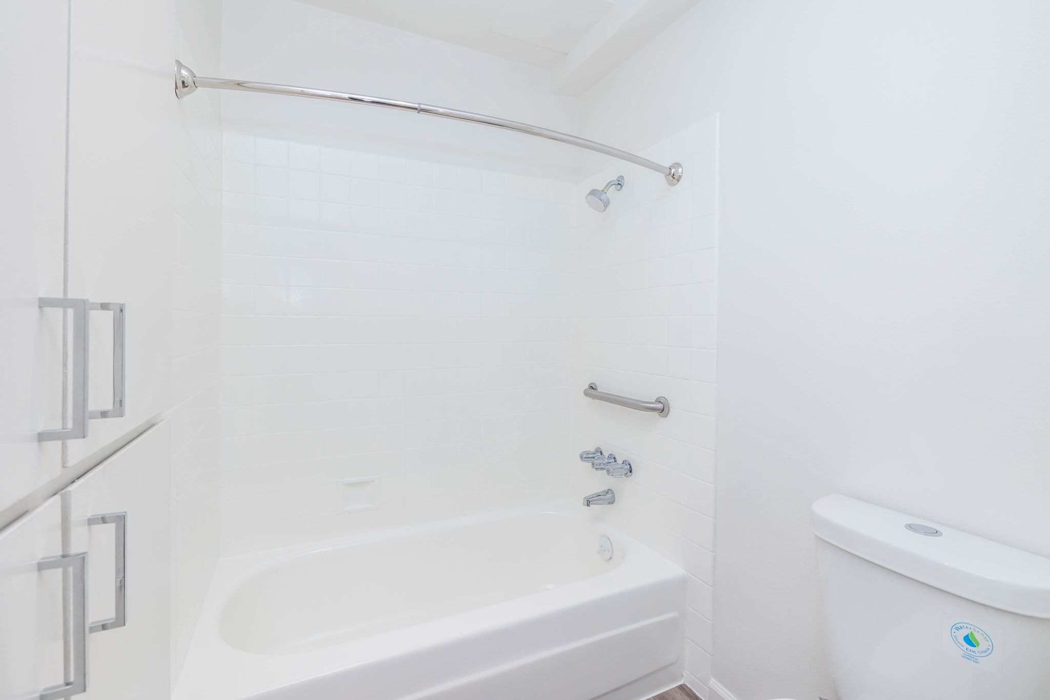 257 Vernon #218 Gallery Image #10