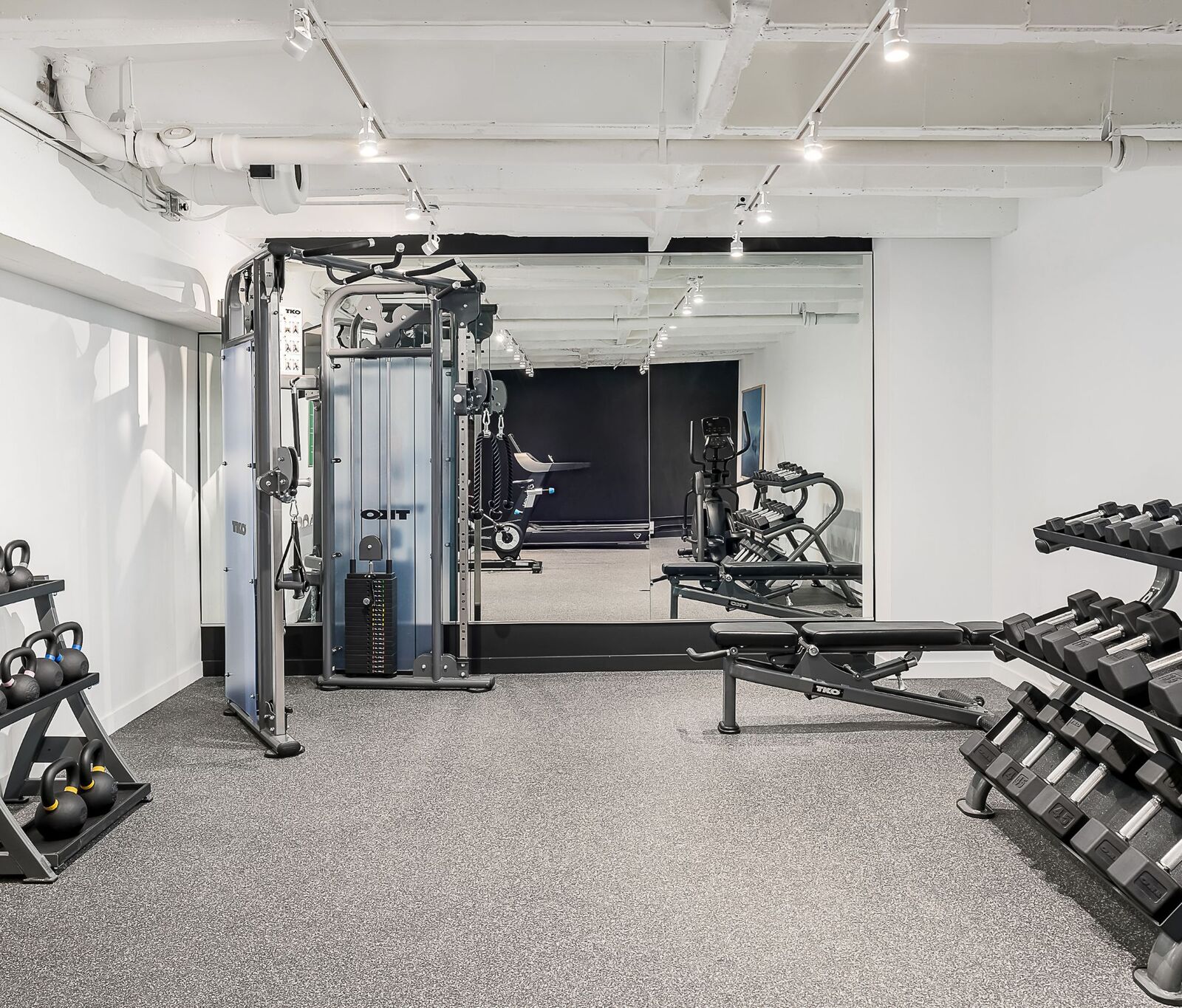 1650 W. Roscoe St. 1650 W. Roscoe St., Chicago, IL 60657