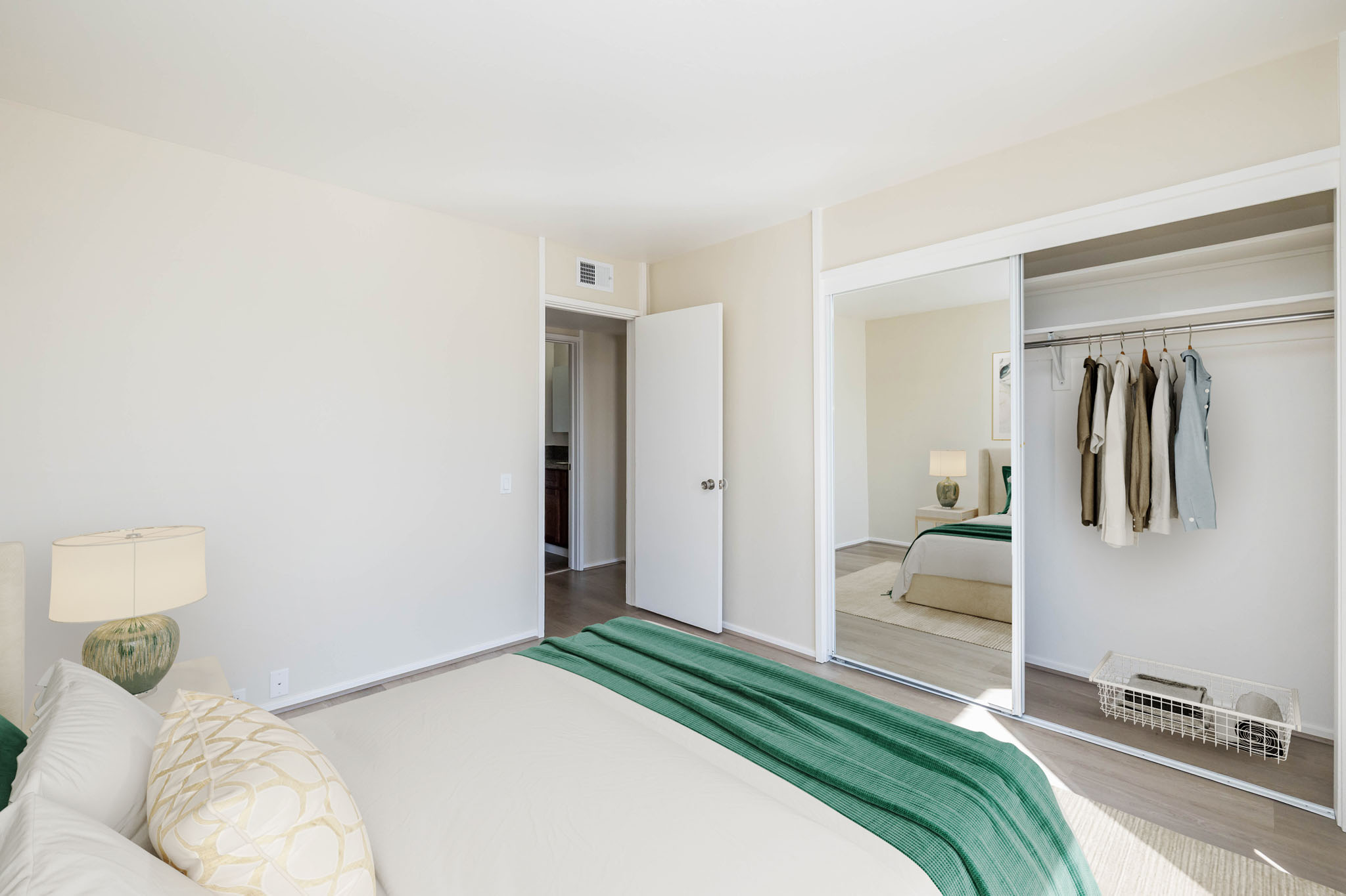 115 Moss #304 Gallery Image #6