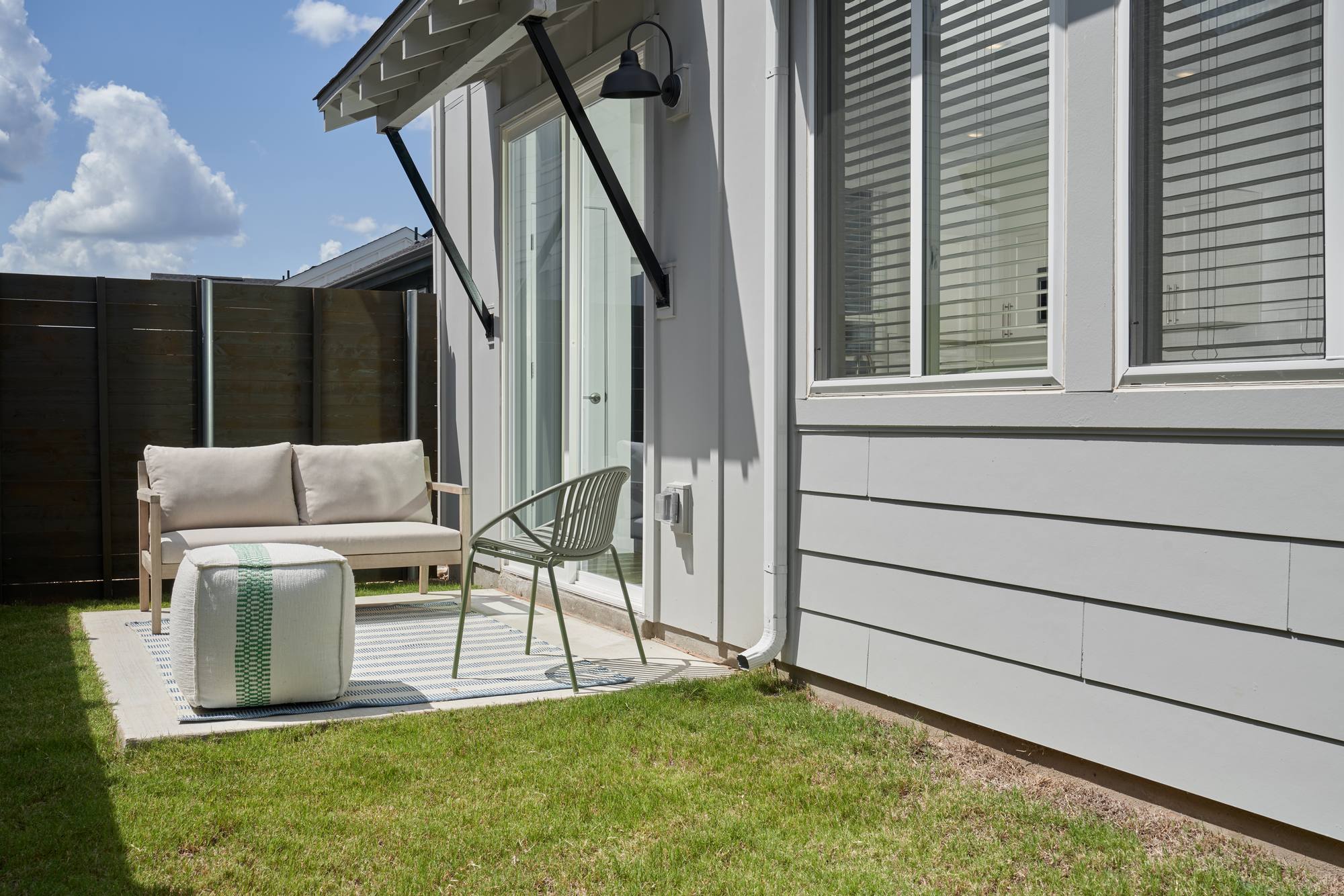 YardHomes® Hero Way