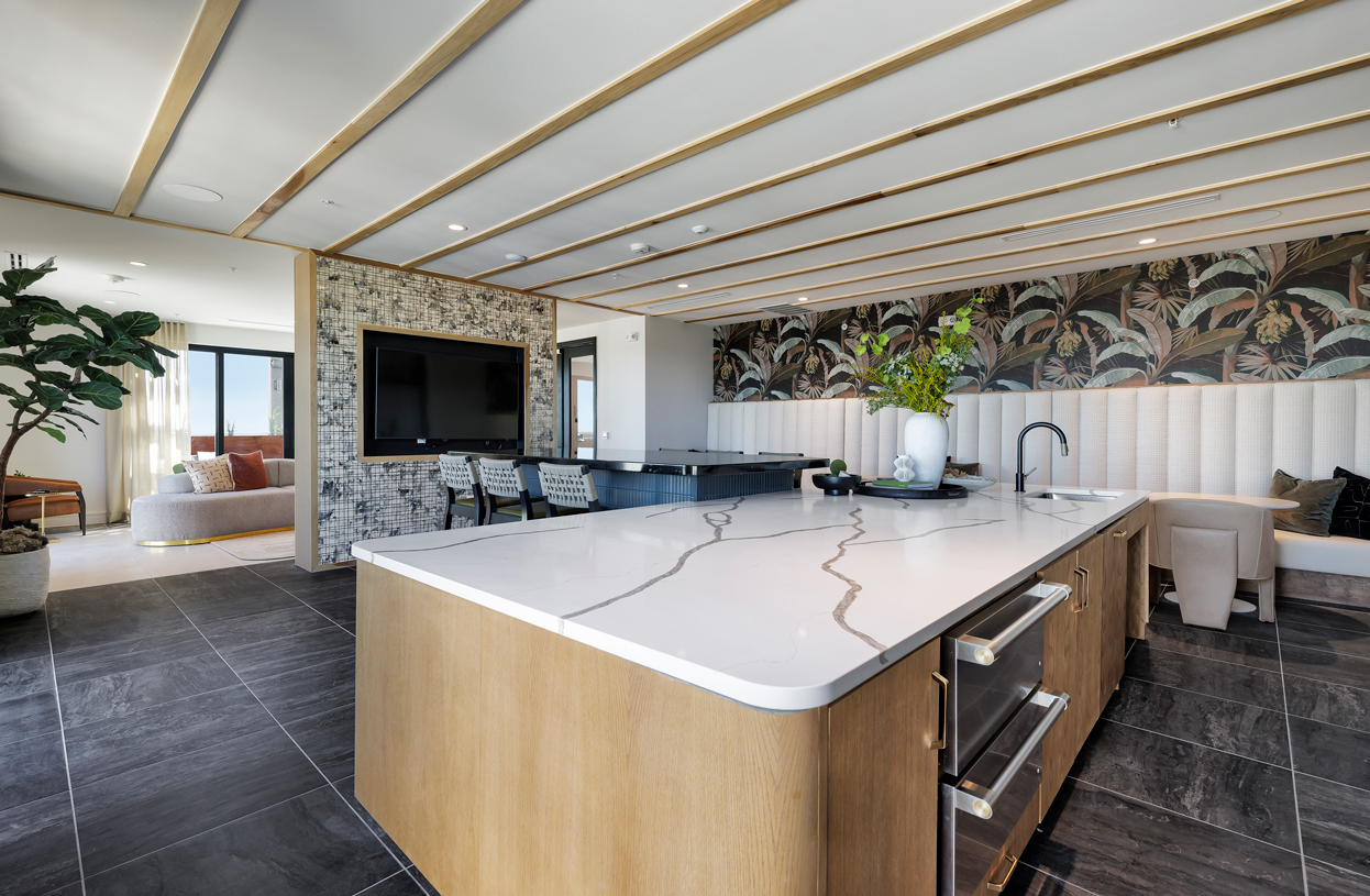 Rooftop Lounge
