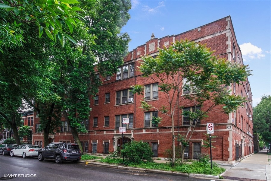 1200 W. Altgeld St. / 2500-06 N. Racine Ave. 1200 W. Altgeld St., Chicago, IL 60614 Lincoln Park - Leasing by Cross Street