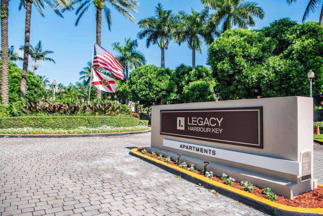 Zoom Gallery Legacy Harbour Key property Image #0