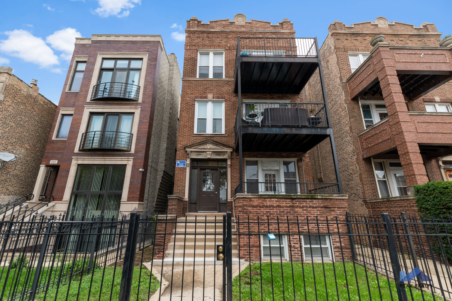 847 N. Rockwell St. 847 N. Rockwell St., Chicago, IL 60622 West Town - Leasing by Cross Street