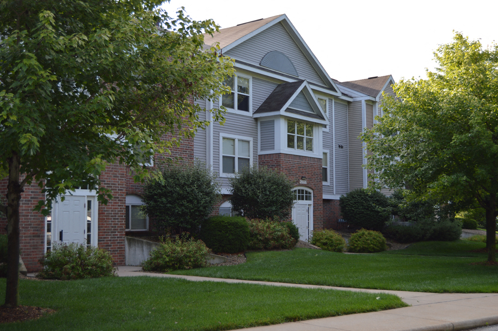 The Highlands Apartments in Elkhart, IN Edward Rose & Sons