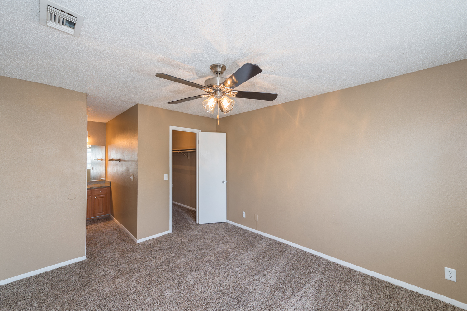 The Gables Apartments photogallery 15