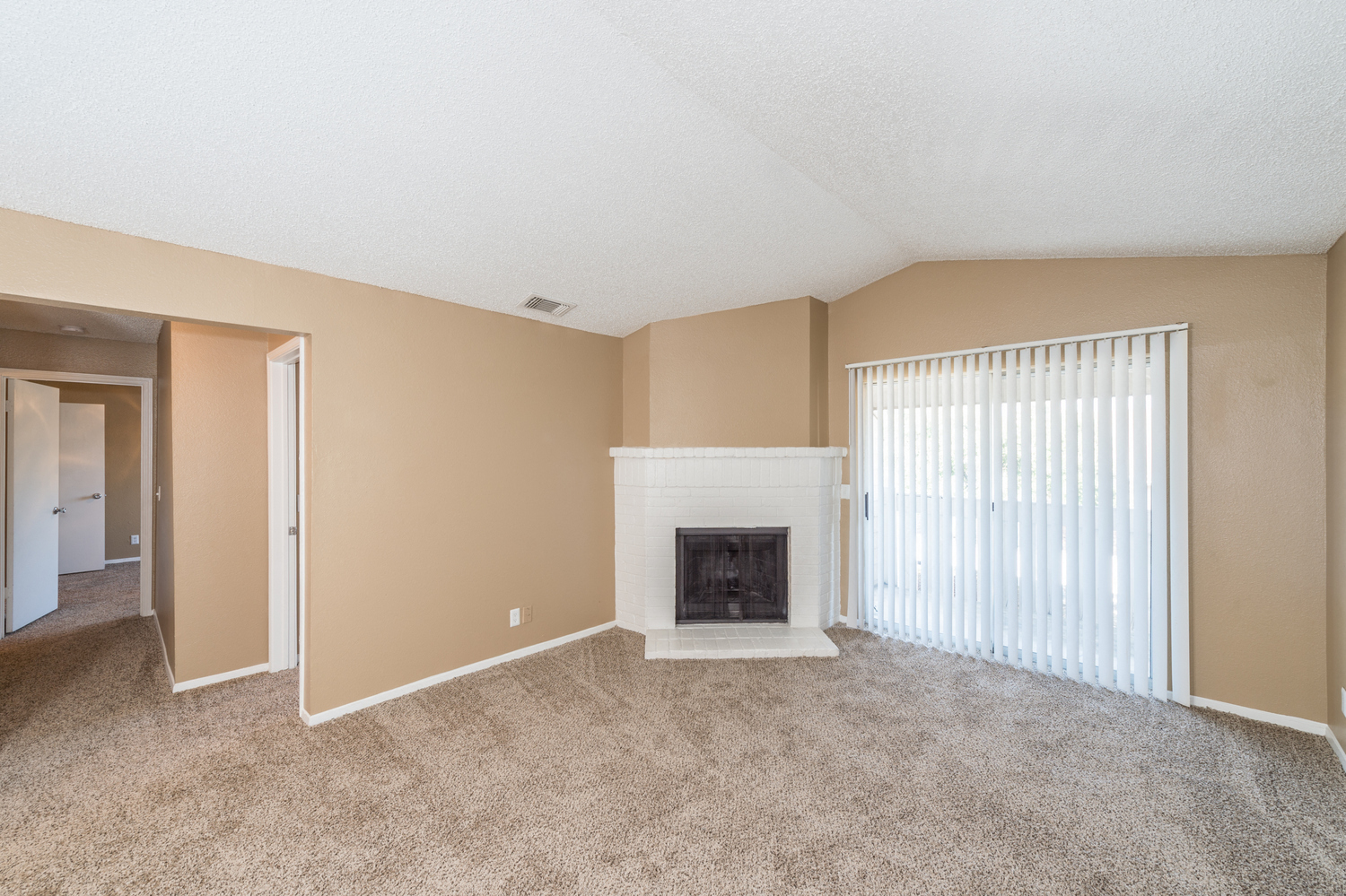 The Gables Apartments AMENITY 1