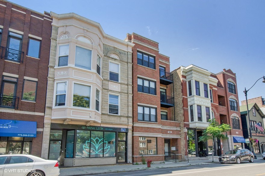 2632 N. Lincoln Ave. 2632 N. Lincoln Ave., Chicago, IL 60614 Lincoln Park - Leasing by Cross Street