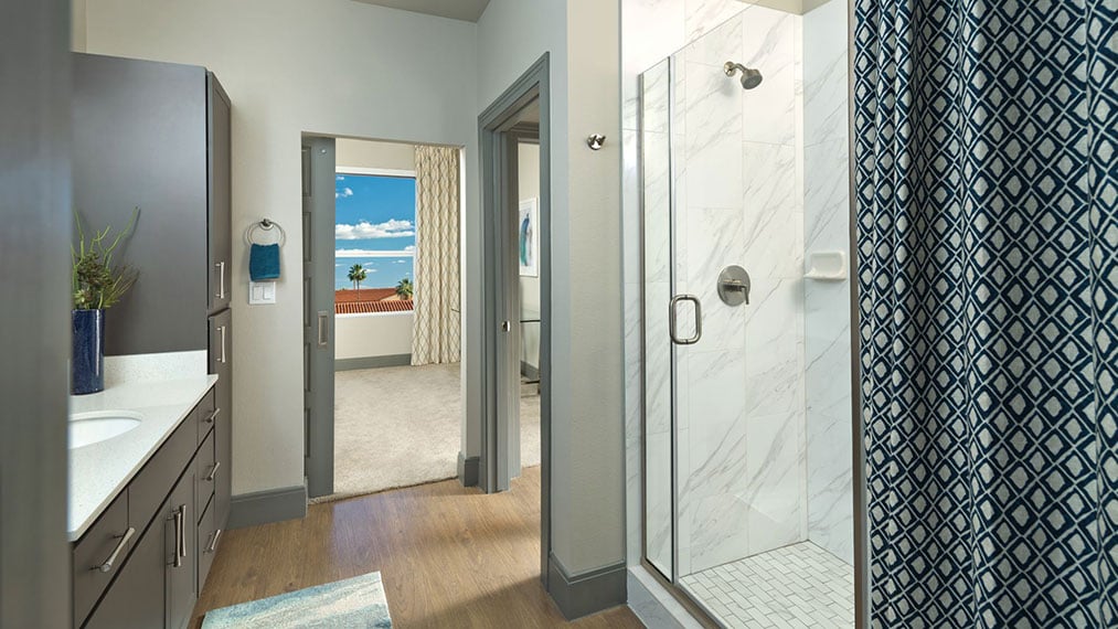 979 Sq Ft Floor Plan