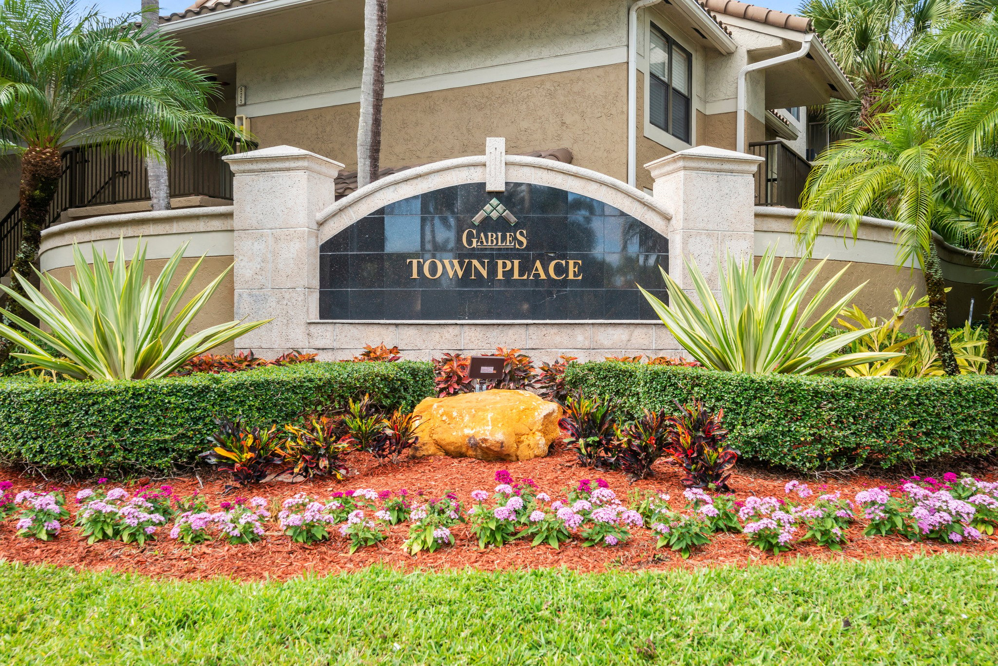 Walking Town Center at Boca Raton, A South Florida Luxury Shopping