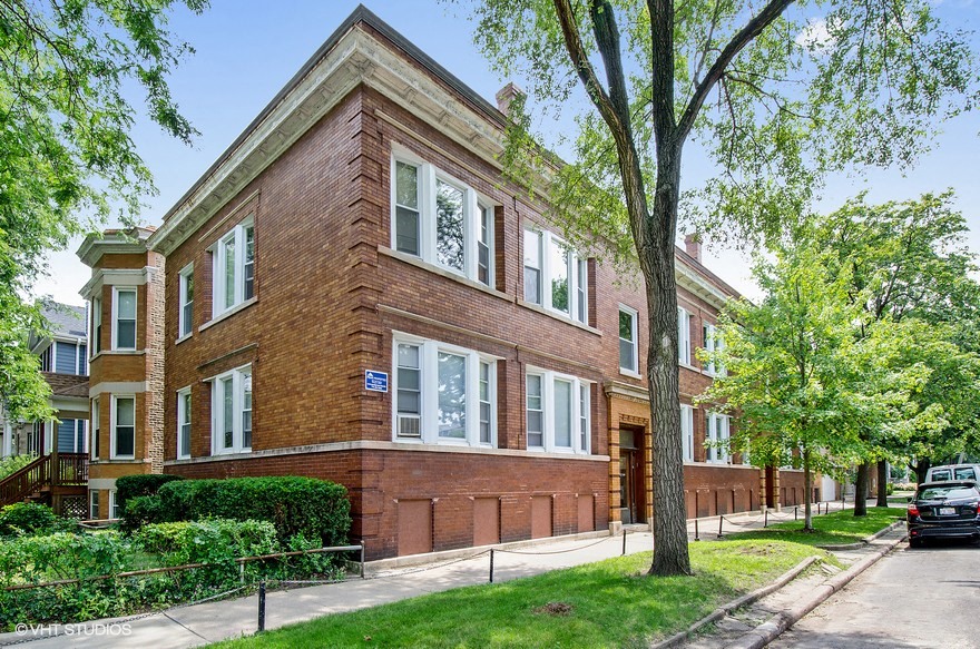 3749-53 N. Hoyne Ave. 3749 N. Hoyne Ave., Chicago, IL 60618 North Center - Leasing by Cross Street