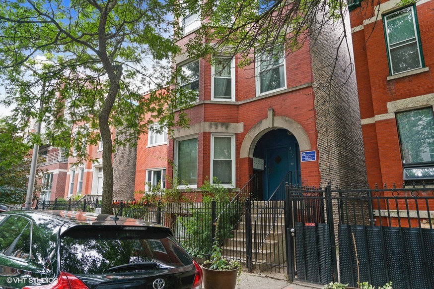 862 N. Marshfield Ave. 862 N. Marshfield Ave., Chicago, IL 60622 West Town - Leasing by Cross Street