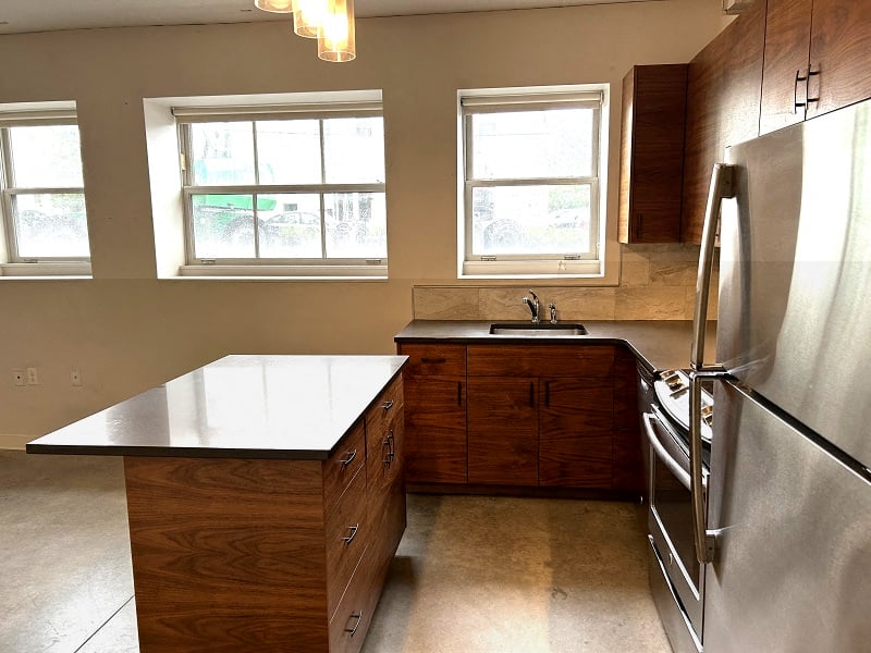 Available TODAY! | 117 Preble Street – Apartment L10 *ONE MONTH FREE!*