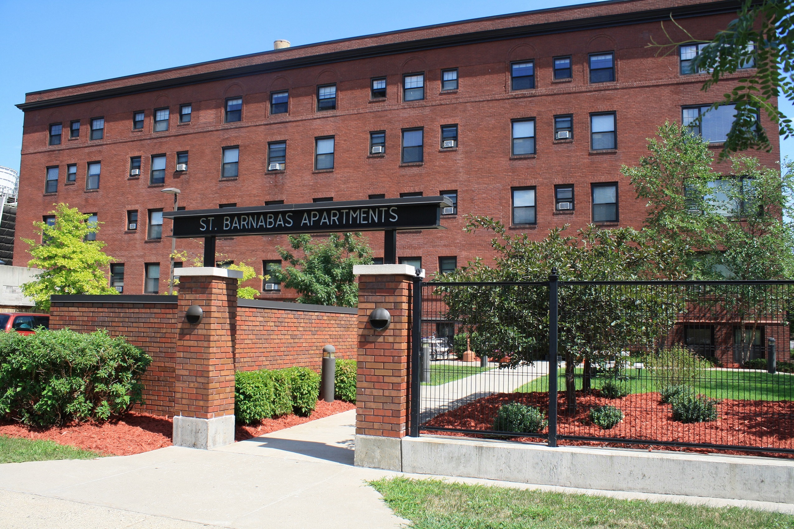 http://cdn.rentcafe.com/dmslivecafe/3/878333/Building.JPG