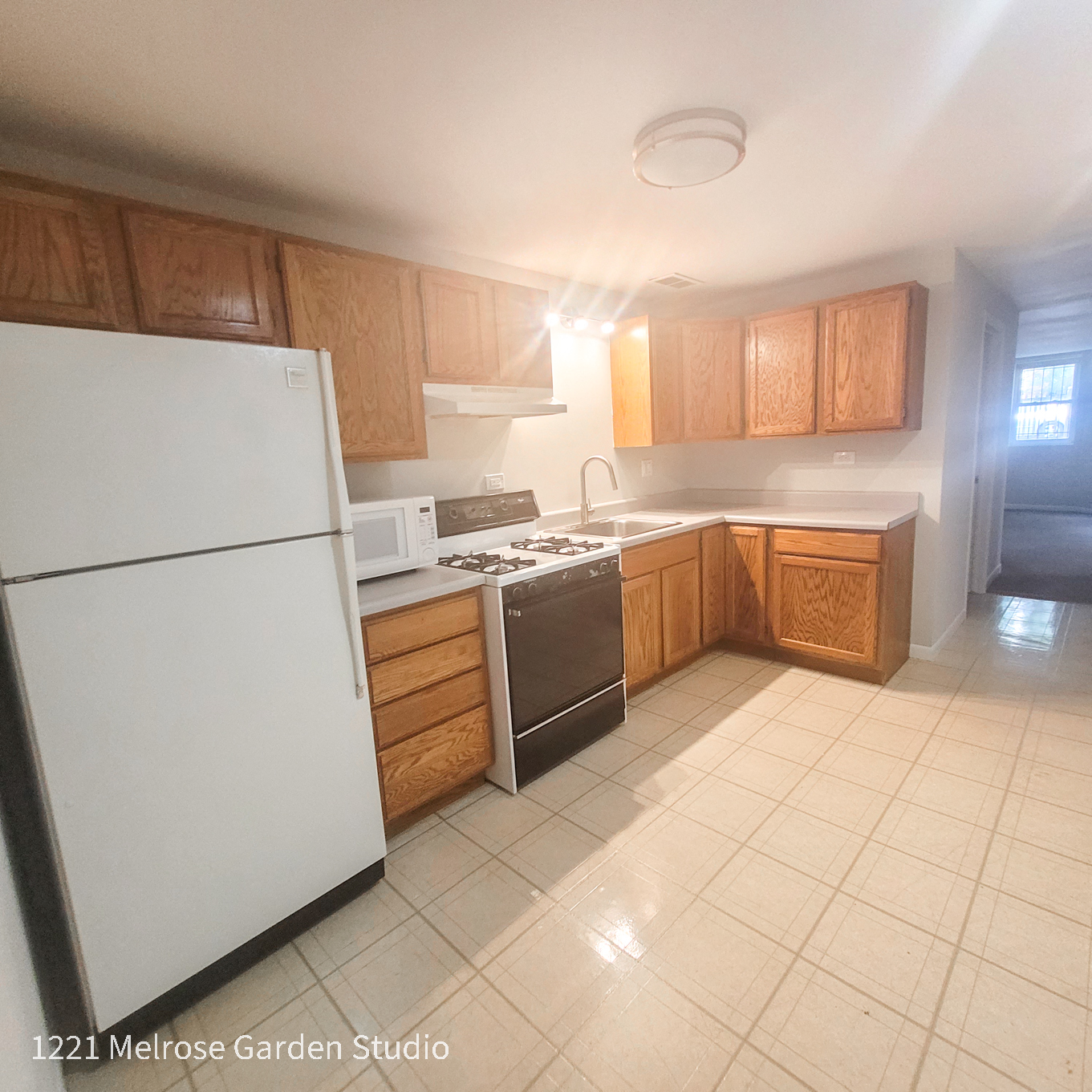 1221 W. Melrose St. 1221 W. Melrose St., Chicago, IL 60657 Lake View - Leasing by Cross Street